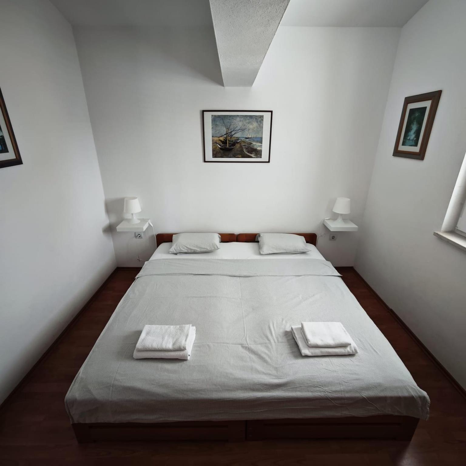 By The Apartman *